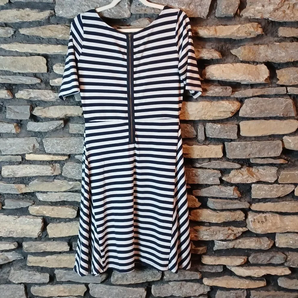The Limited stripes midi dress sz medium - Picture 6 of 8